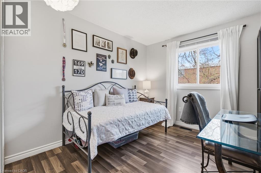 125 SEKURA Crescent Unit# 19, Cambridge, Ontario, N1R8B4 — Photo 19