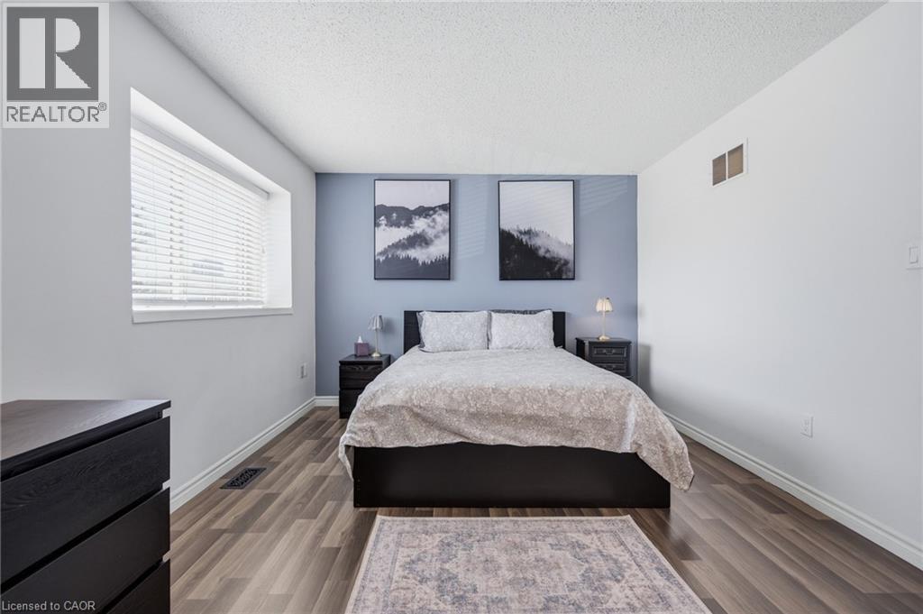 125 SEKURA Crescent Unit# 19, Cambridge, Ontario, N1R8B4 — Photo 17