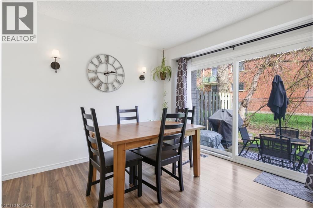 125 SEKURA Crescent Unit# 19, Cambridge, Ontario, N1R8B4 — Photo 14