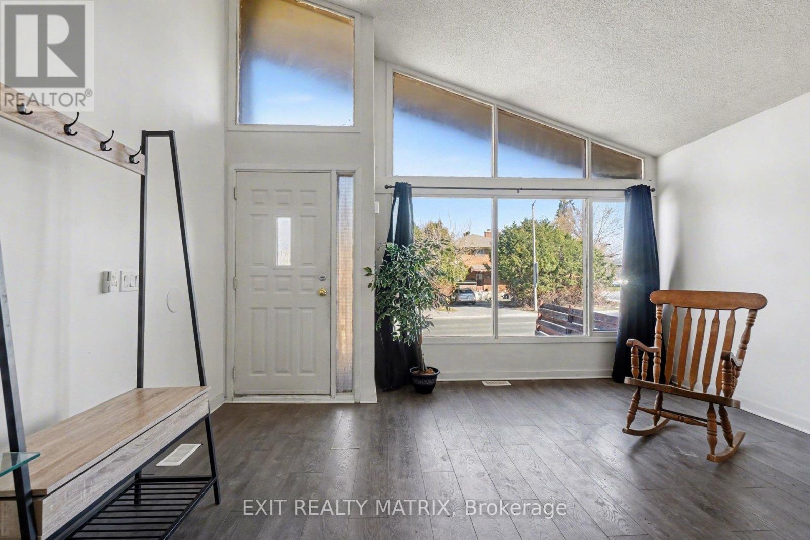 1864 LENESTER AVENUE - 3