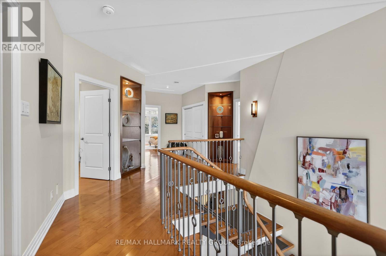 1934 LENESTER AVENUE - 25