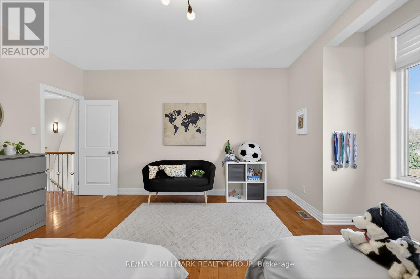 1934 LENESTER AVENUE - 31