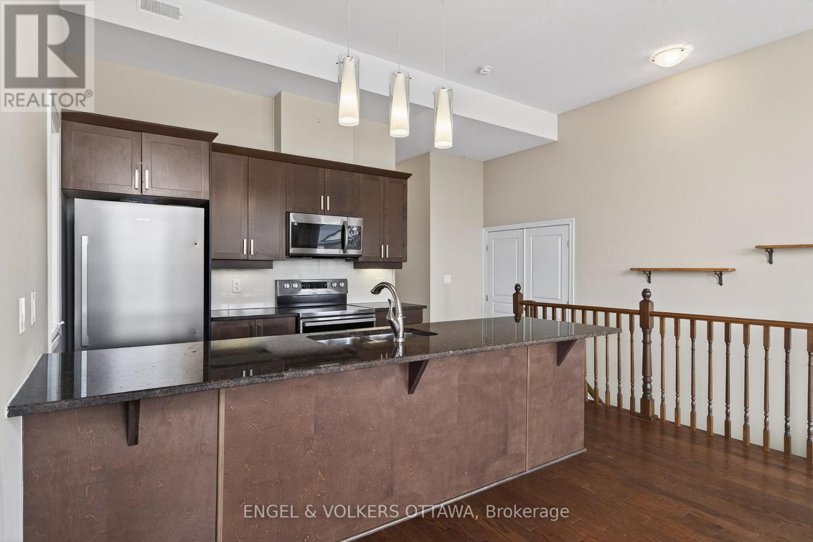 #52 119 POPLIN STREET - 14