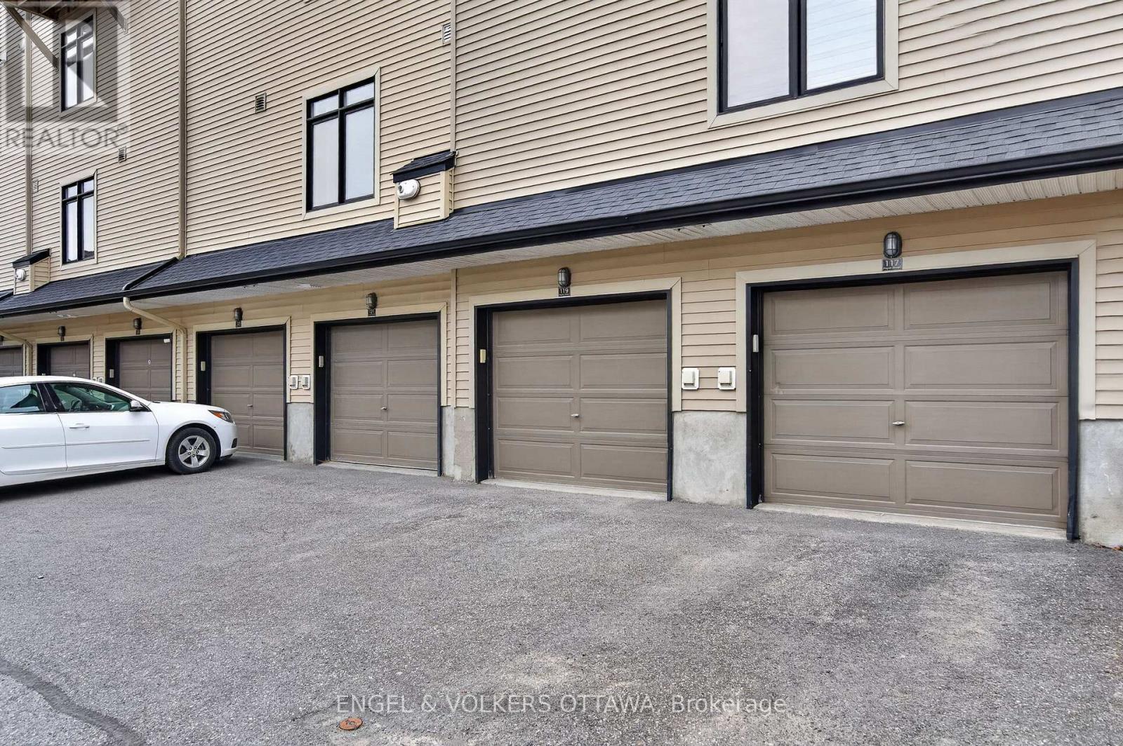 #52 119 POPLIN STREET - 27