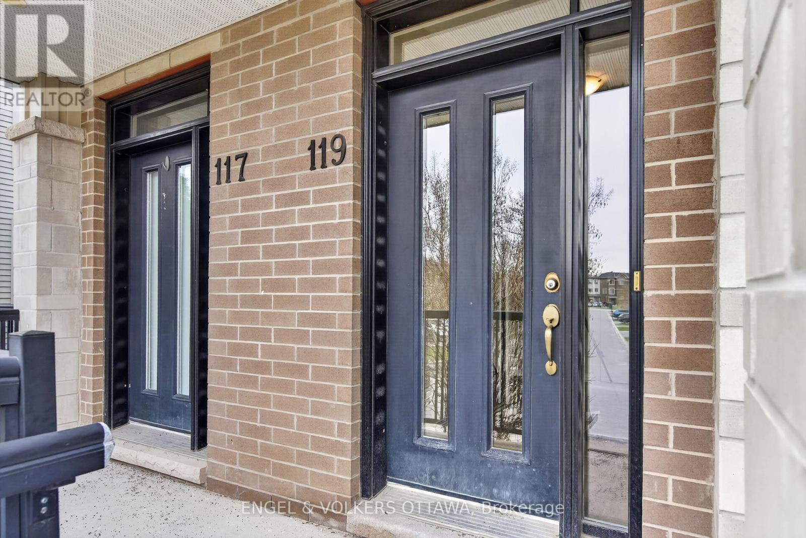 #52 119 POPLIN STREET - 3
