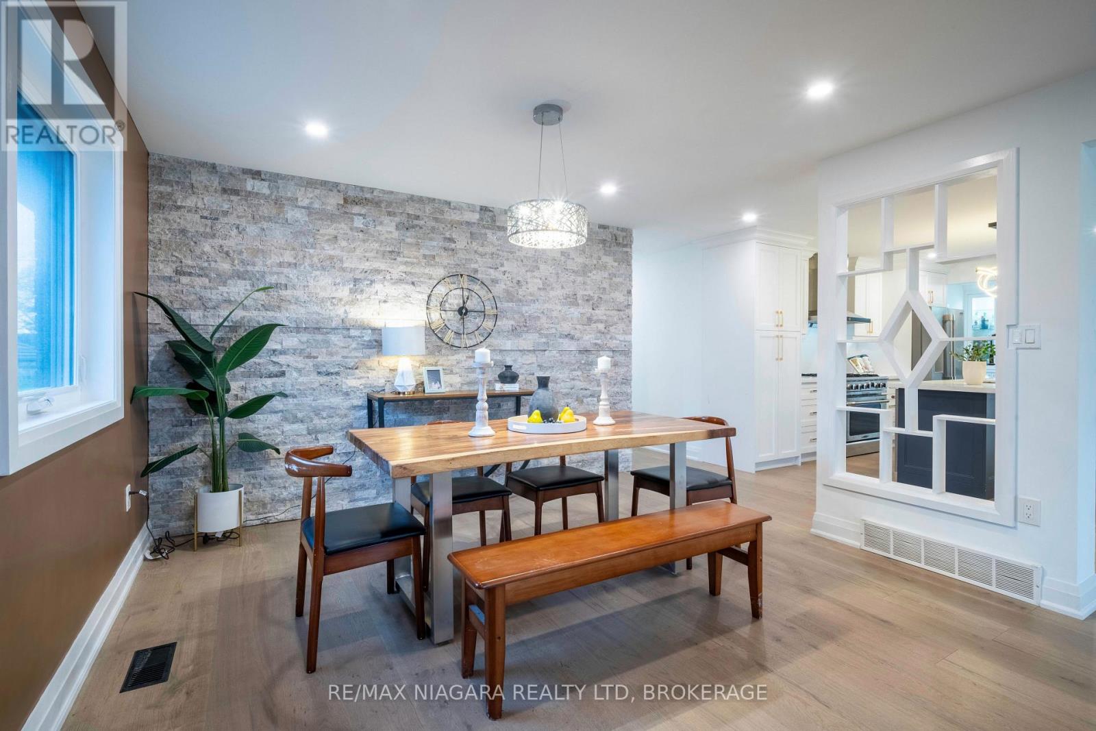 33 WEST FARMINGTON DRIVE - 11