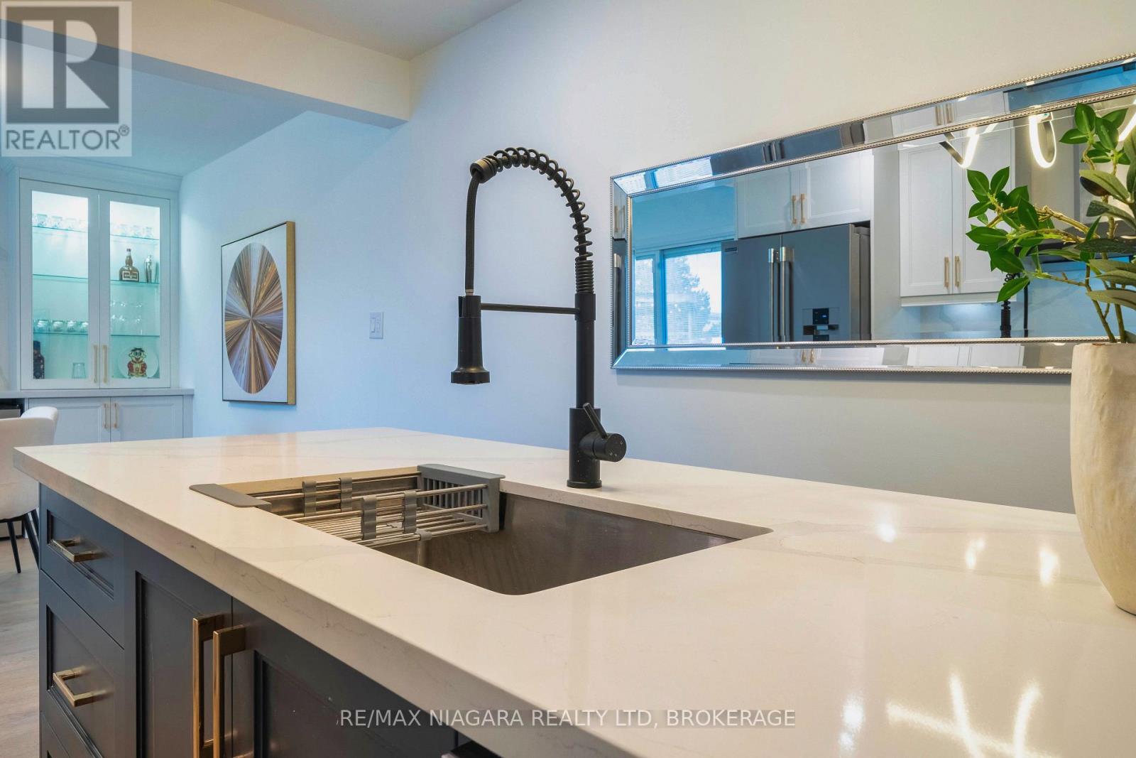 33 WEST FARMINGTON DRIVE - 18