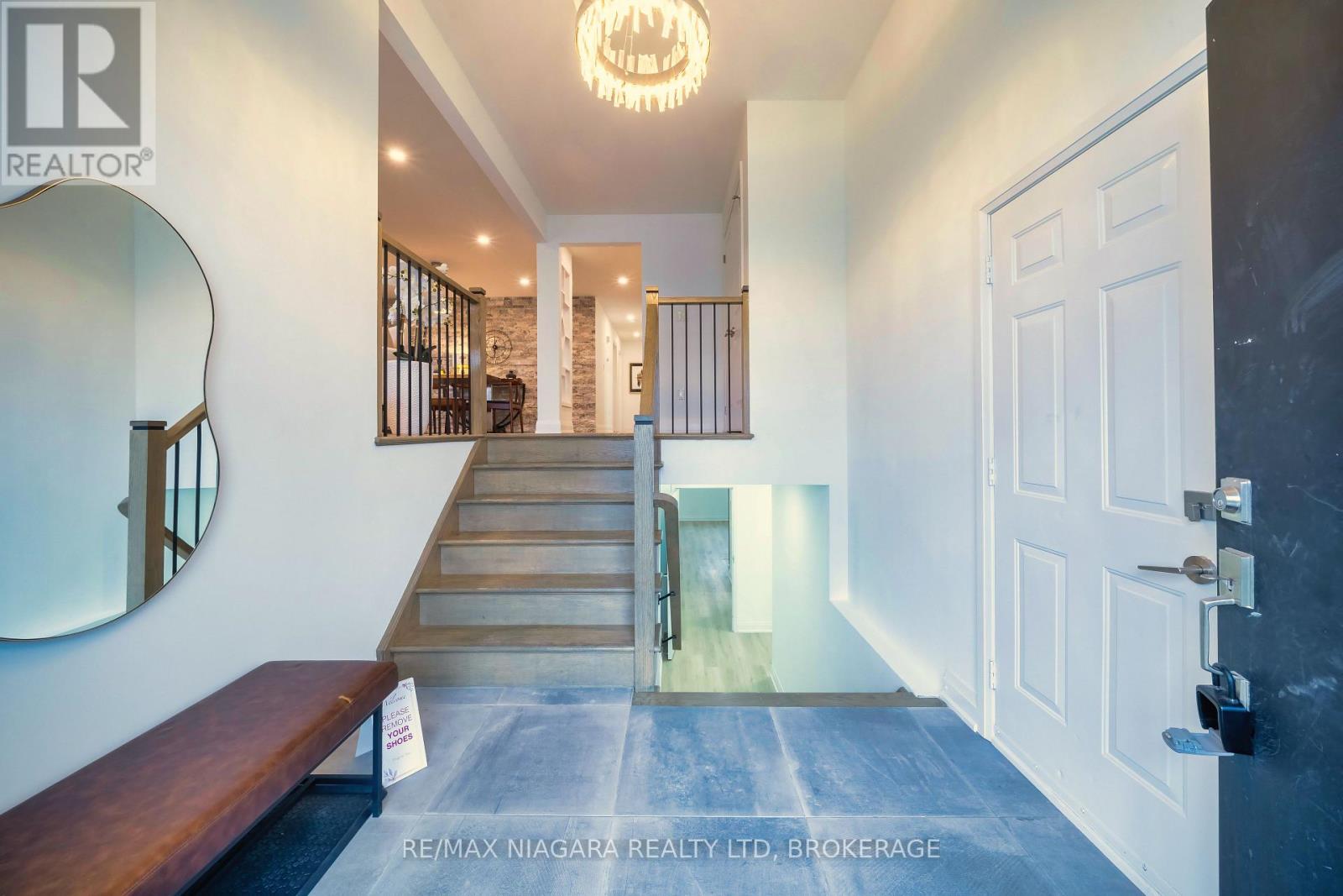 33 WEST FARMINGTON DRIVE - 4