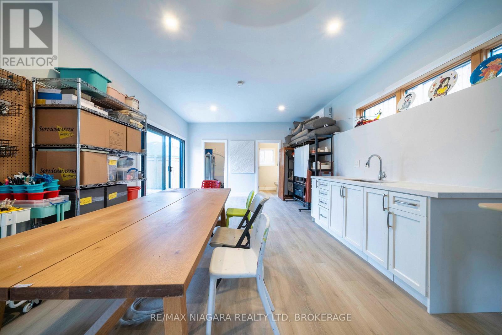 33 WEST FARMINGTON DRIVE - 43