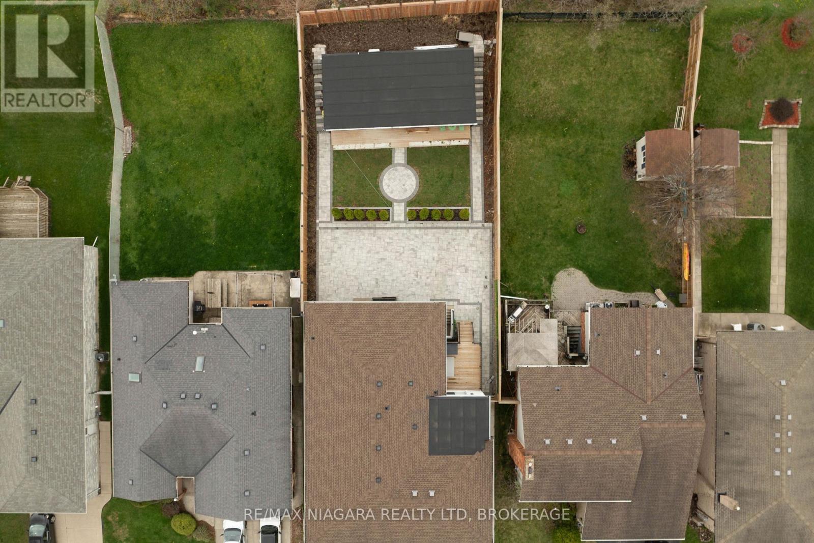 33 WEST FARMINGTON DRIVE - 50