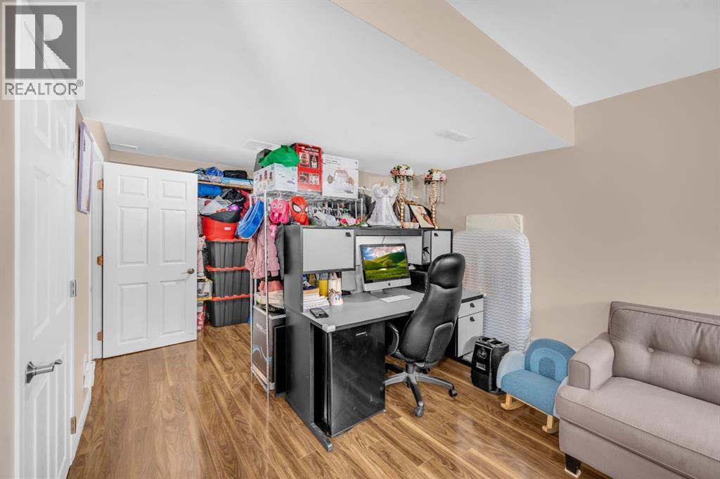 207 Elgin Meadows Gardens SE - 28