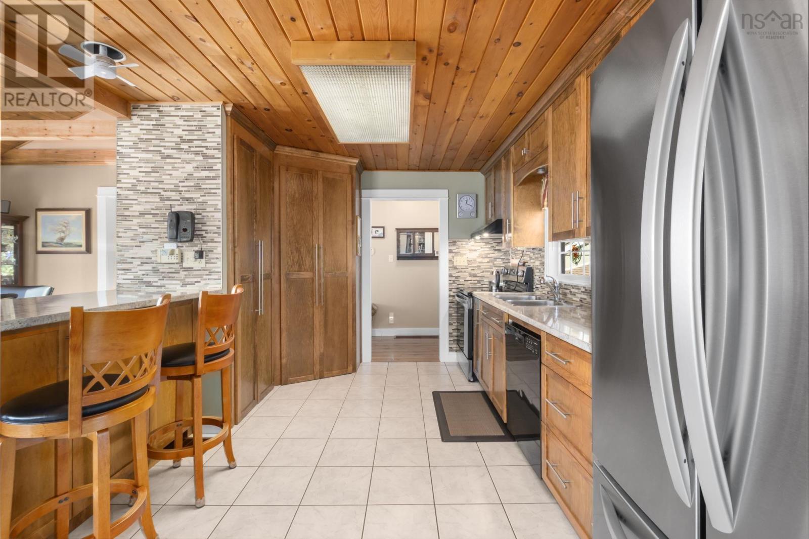 Property 8 of 51 of 1900 Waverley Road