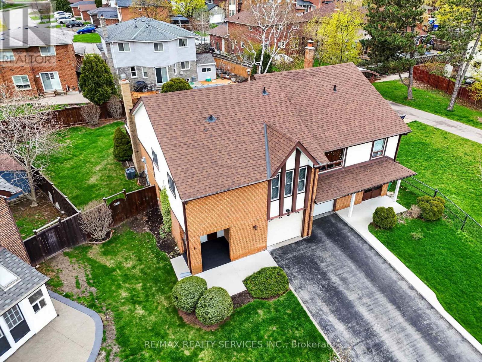 14 BRIGHTON PLACE - 44