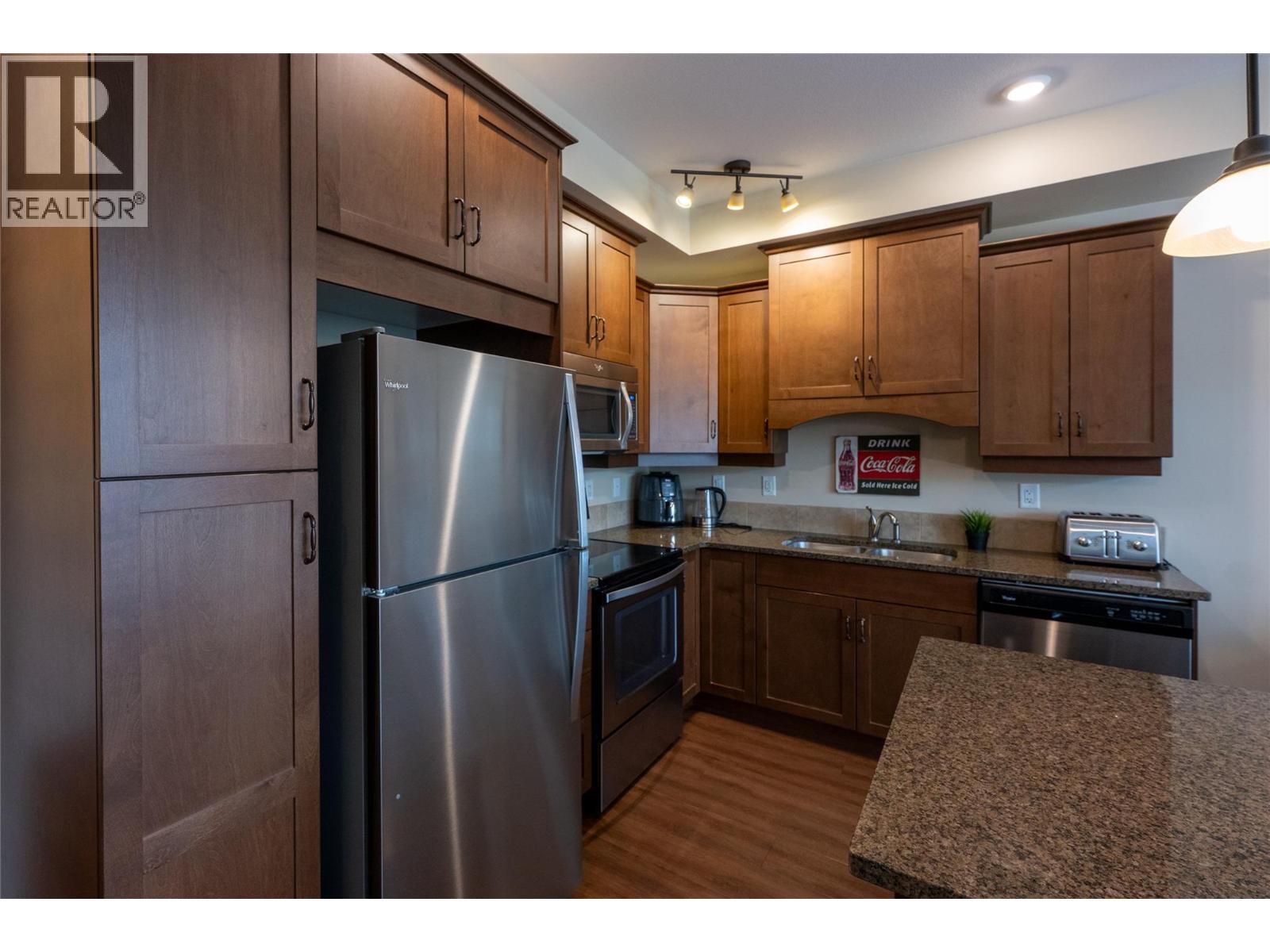 #403 755 MCGILL Road - 6