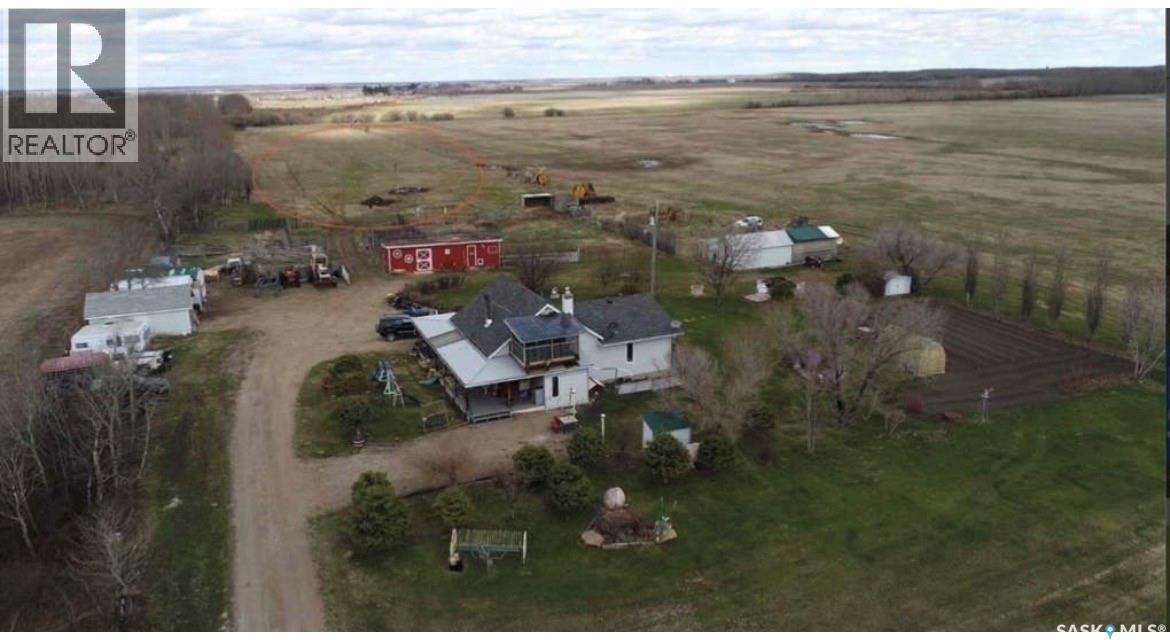 Campbell Acreage 12kms South - 1