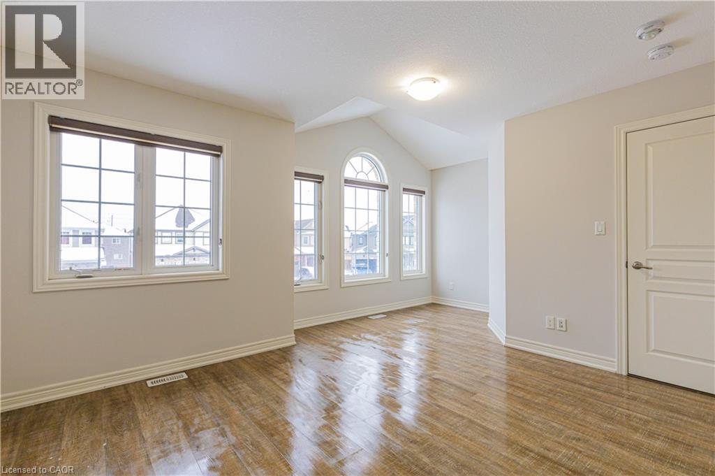 70 SPRUCE Crescent, Welland, Ontario, L3C0C6 — Photo 22
