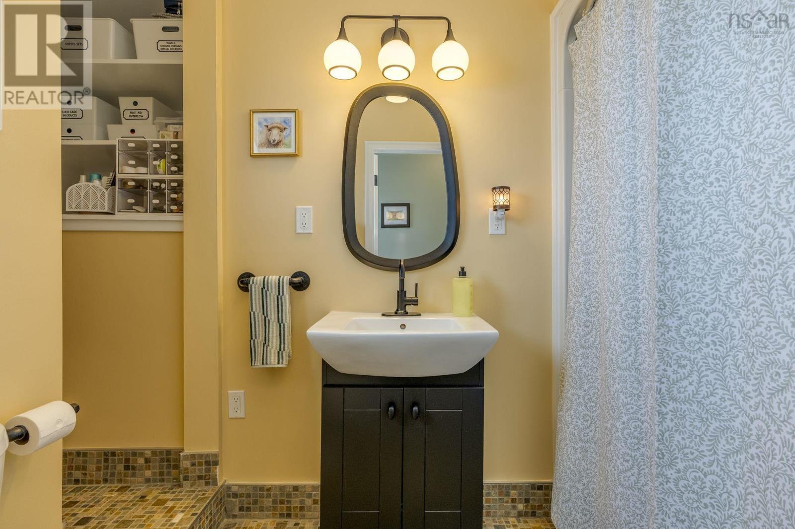 Property 19 of 50 of 2450 Crowell Road