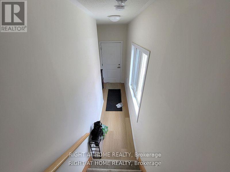 #7 490 BERESFORD PATH - 19