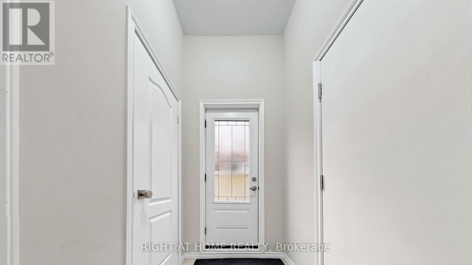 868 WRENWOOD DRIVE - 44