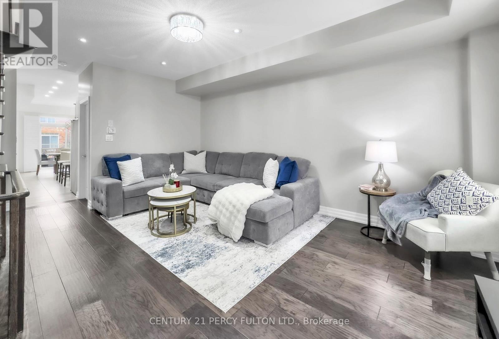 4 GRAYWARDINE LANE - 12