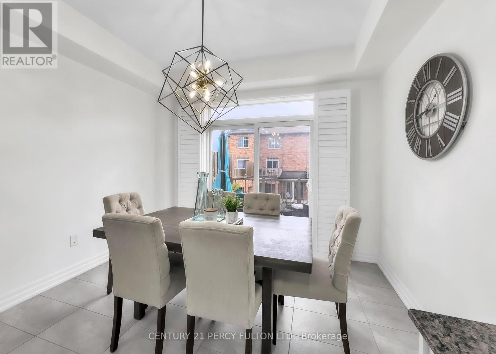 4 GRAYWARDINE LANE - 21