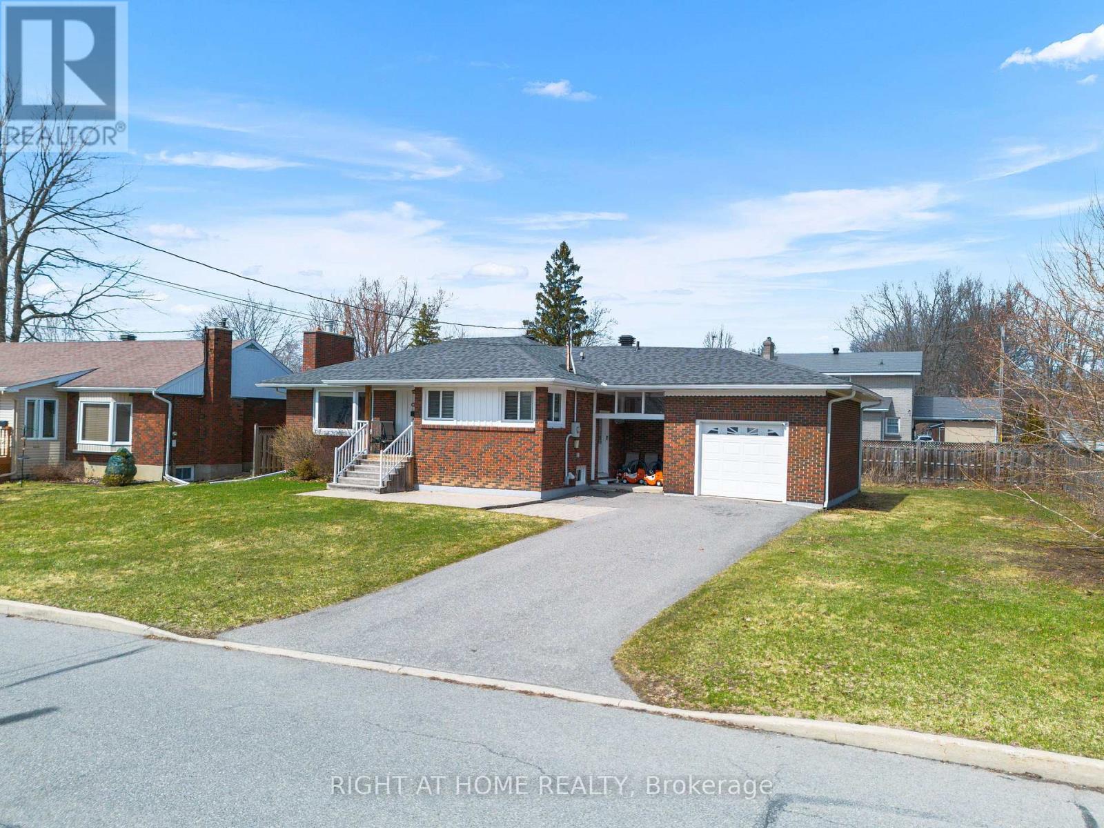 1307 PRINCESS STREET - 1