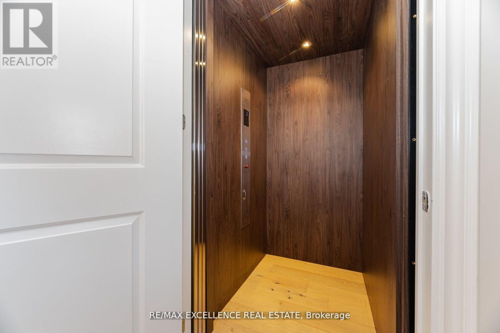 78 APPLEYARD AVENUE - 24