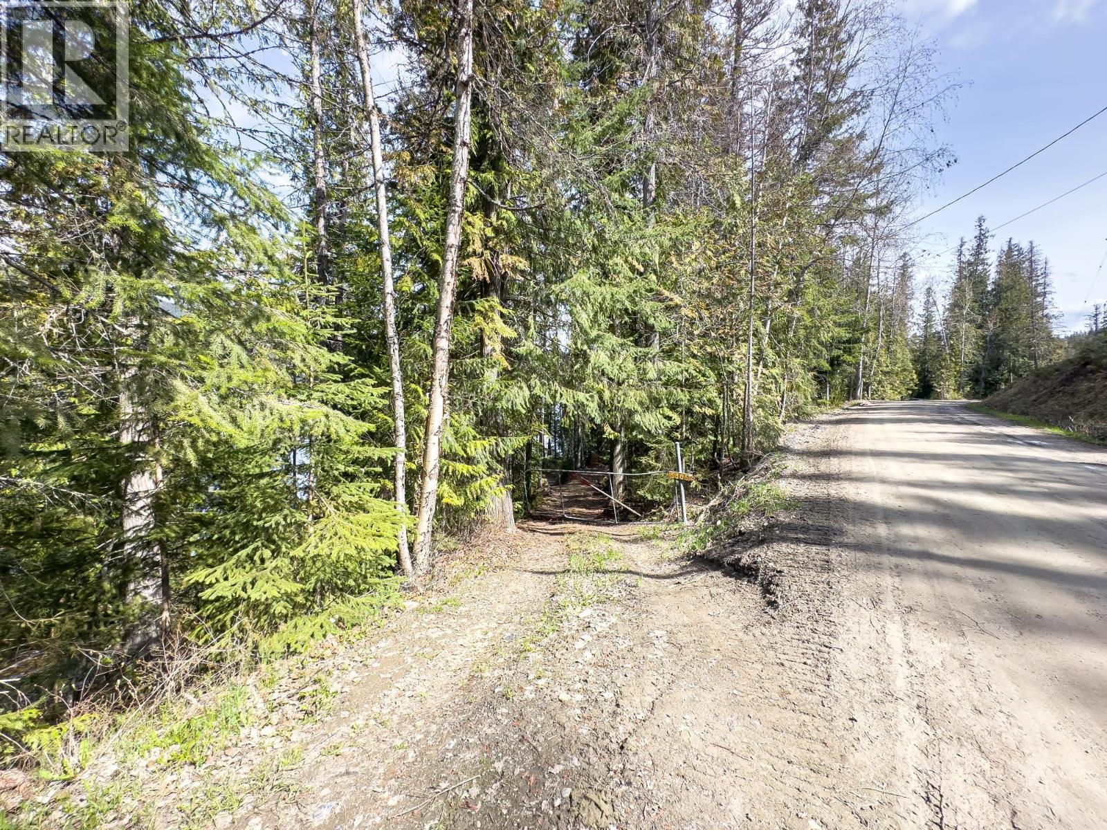 5305 East Barriere FSR Road - 27