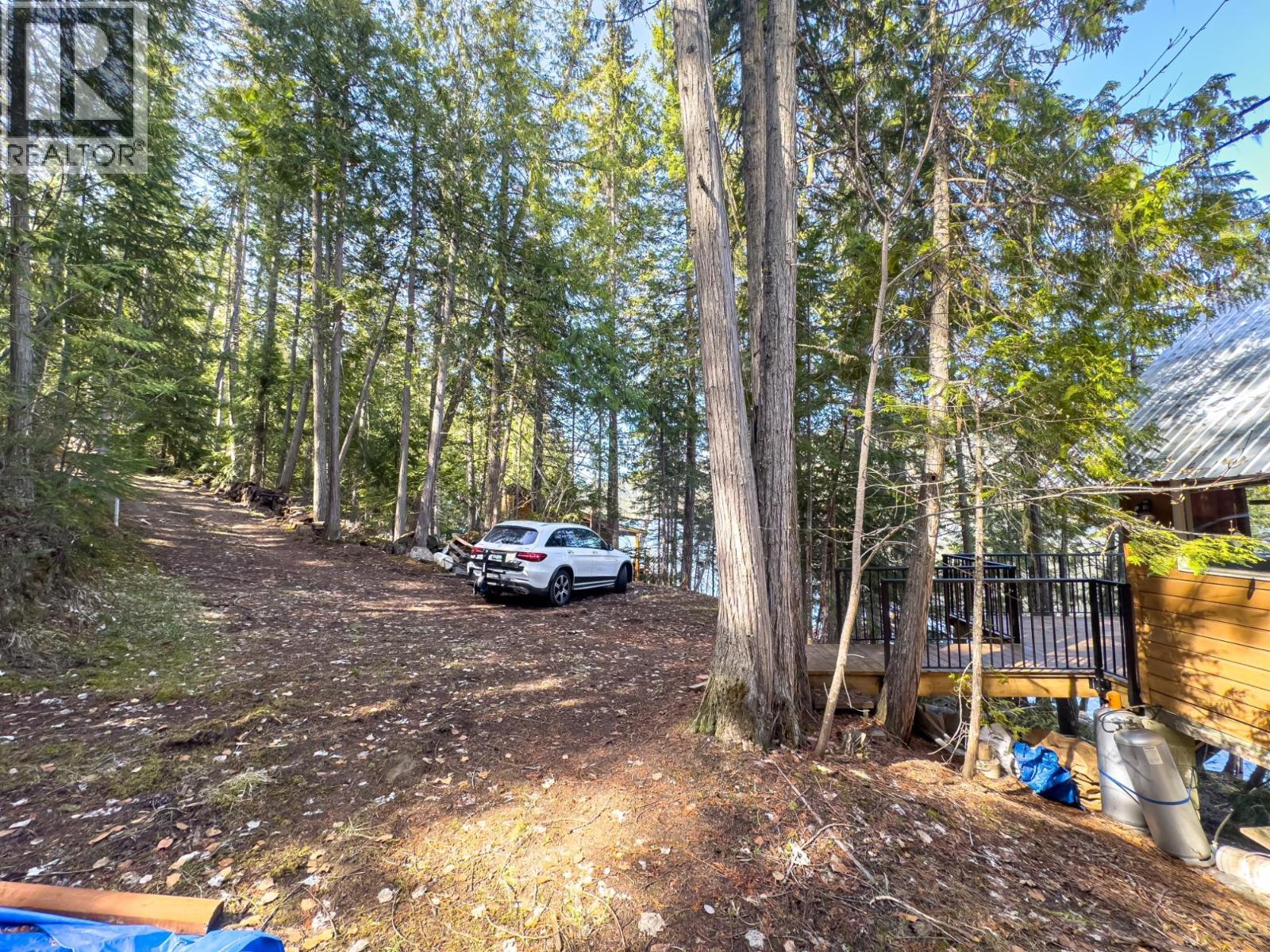 5305 East Barriere FSR Road - 33