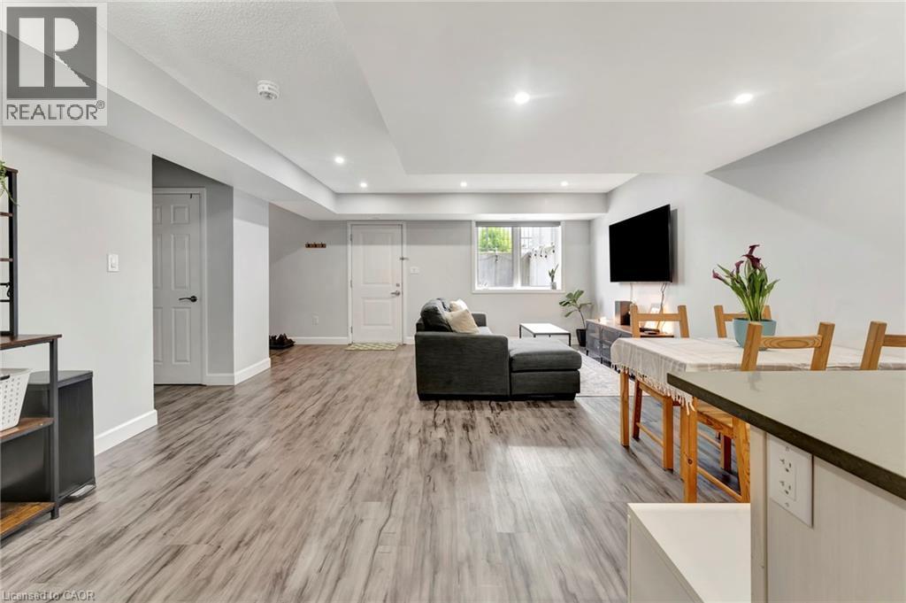 350 FISHER MILLS Road Unit# 38, Cambridge, Ontario, N3C0G8 — Photo 5