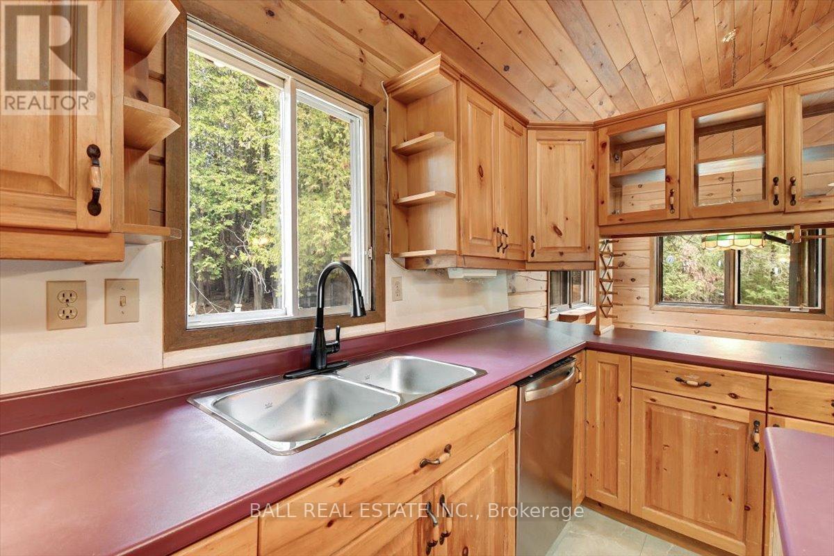 1893 CLYDESDALE ROAD - 14