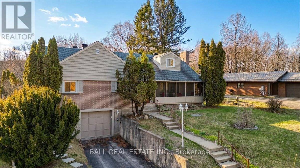 139 BRIDGE STREET W - Image 3