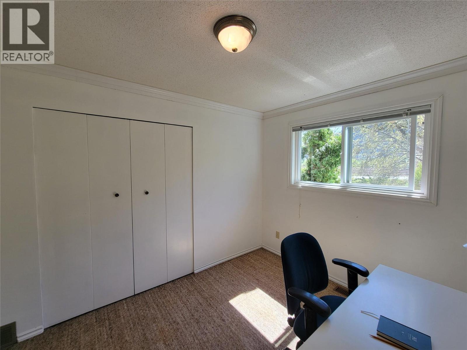 2626 Highway 3, Keremeos