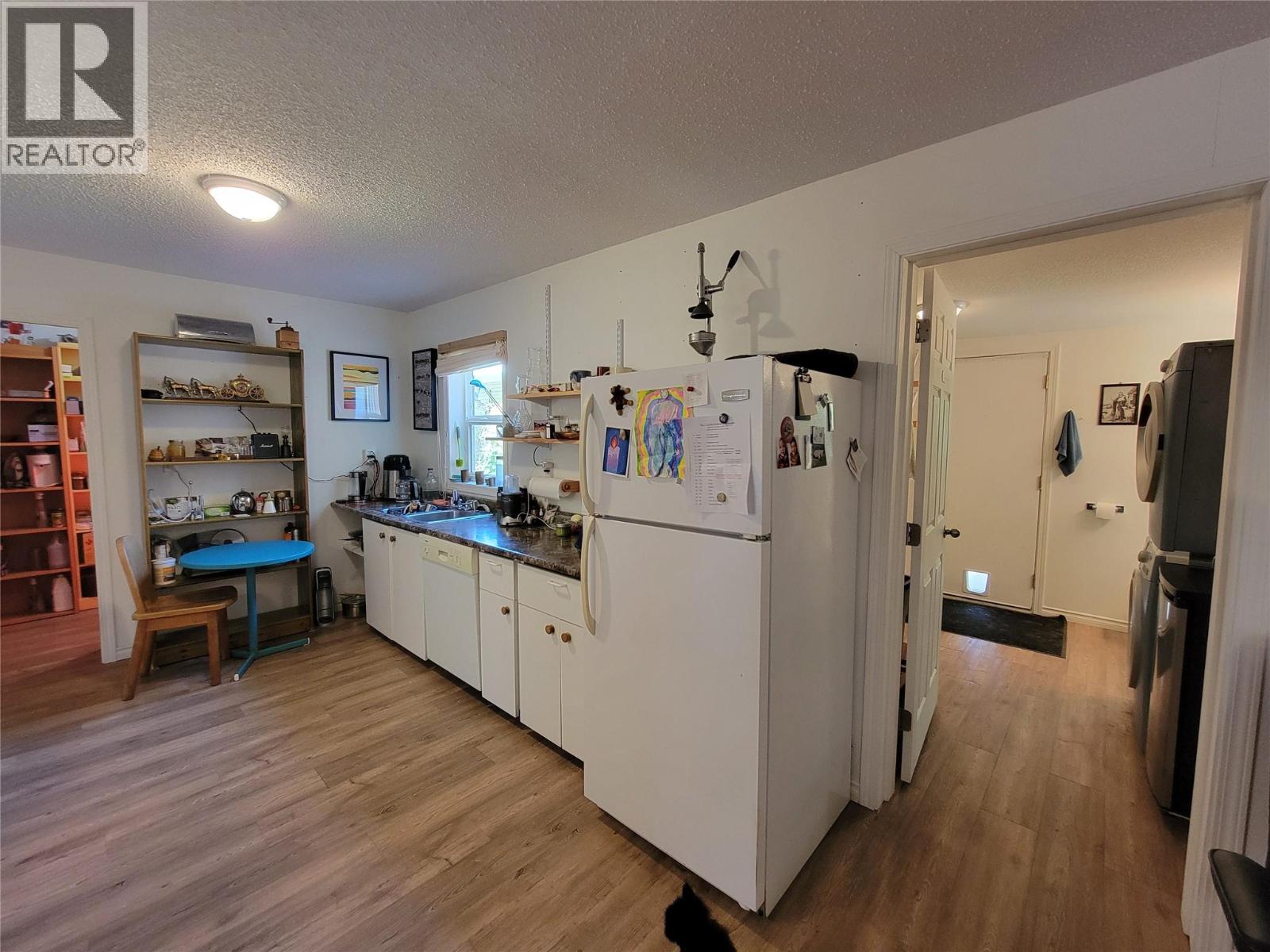2626 Highway 3, Keremeos