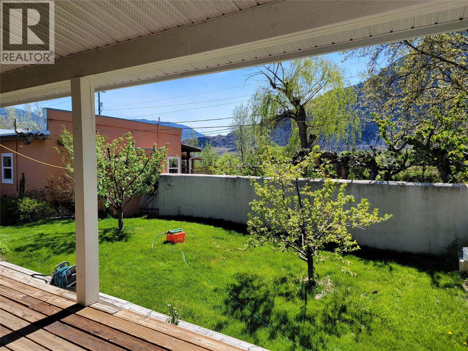 2626 Highway 3, Keremeos