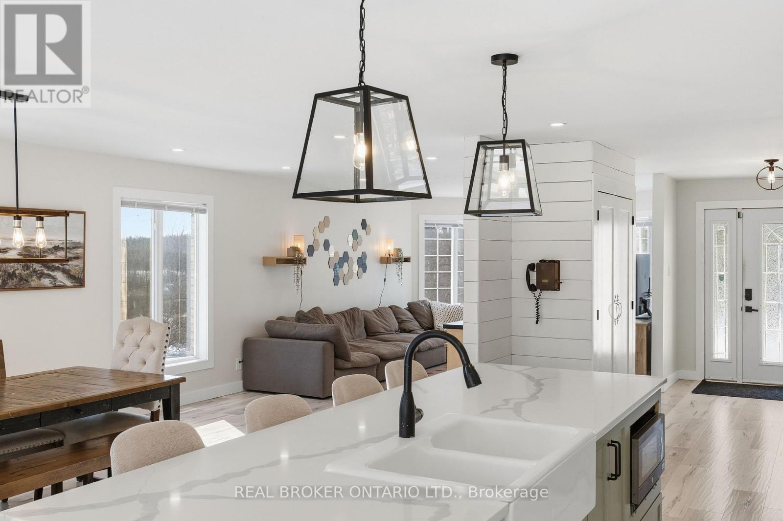 1391 SUTHERLAND DRIVE - 12