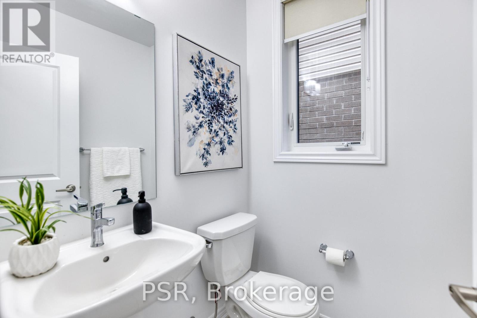 275 REA DRIVE - 19