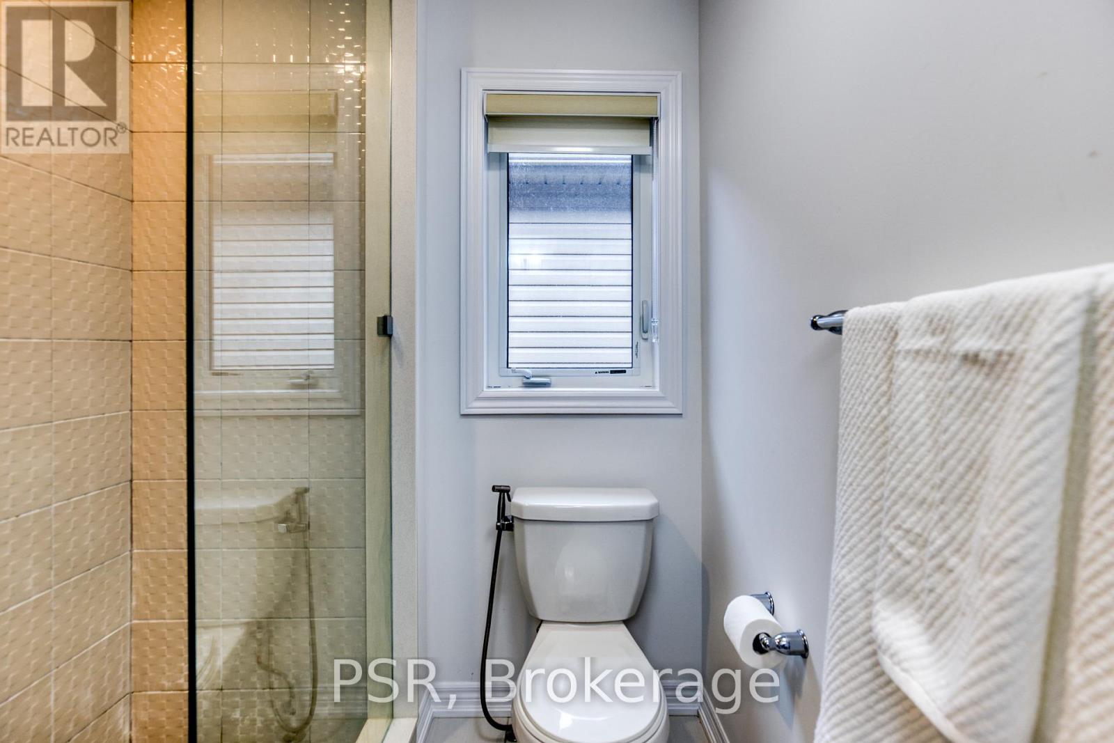 275 REA DRIVE - 33