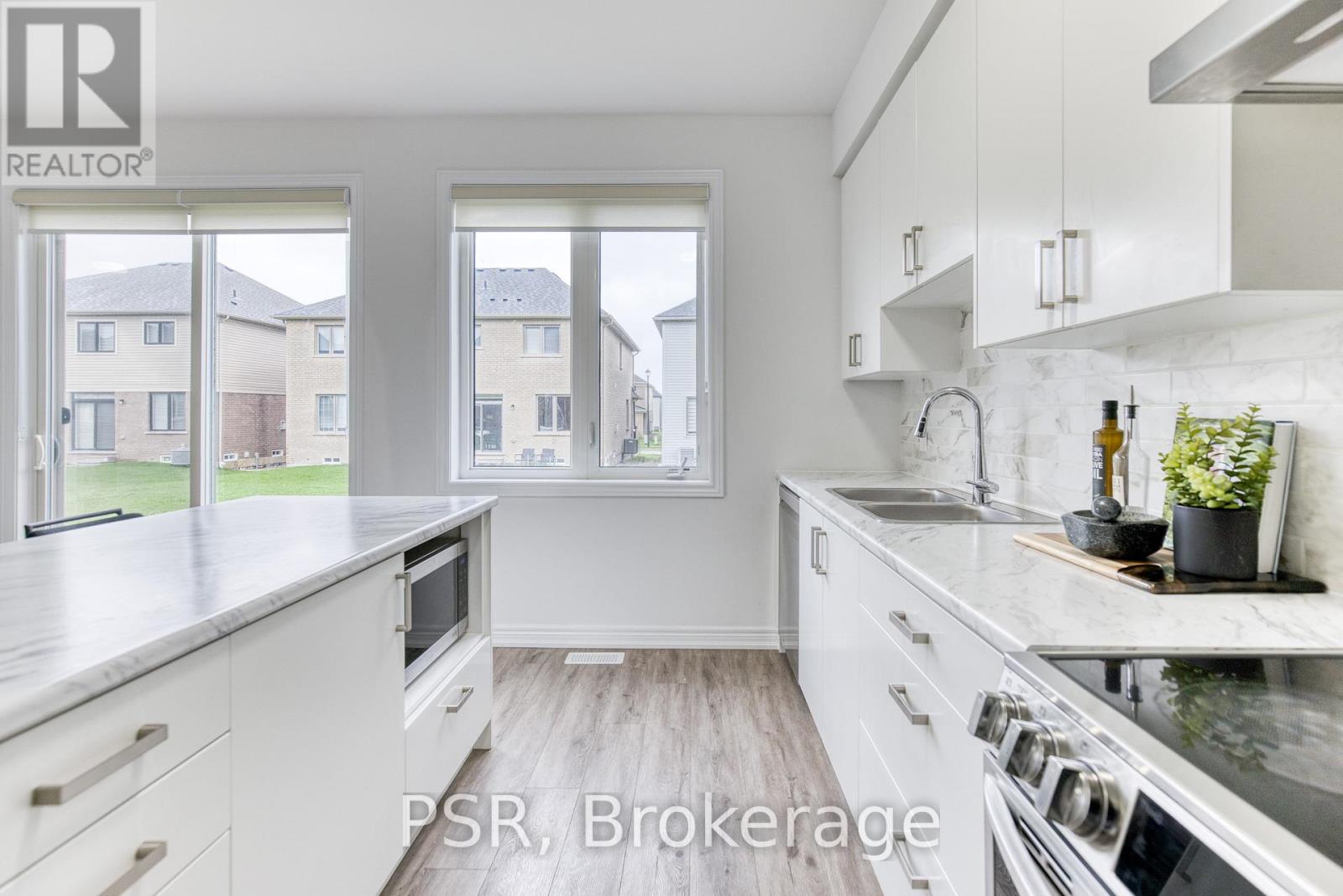 275 REA DRIVE - 4