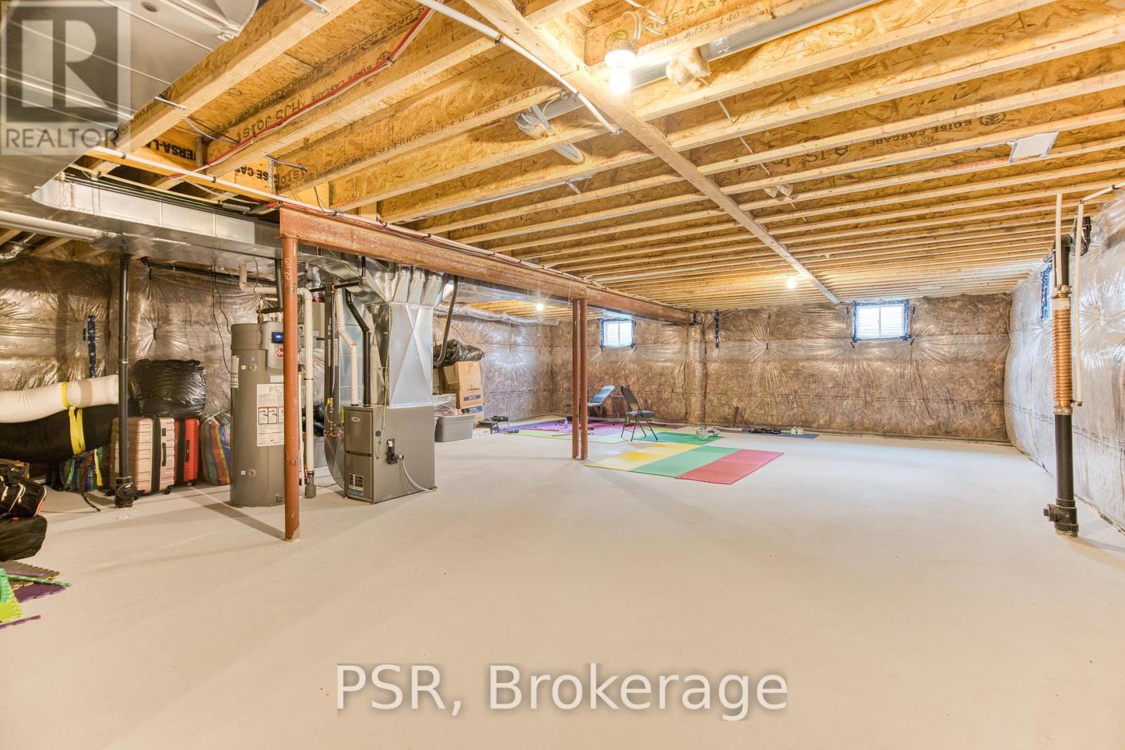 275 REA DRIVE - 44
