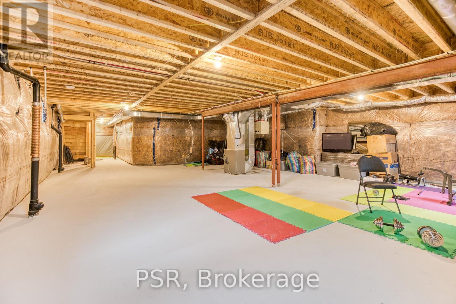 275 REA DRIVE - 45