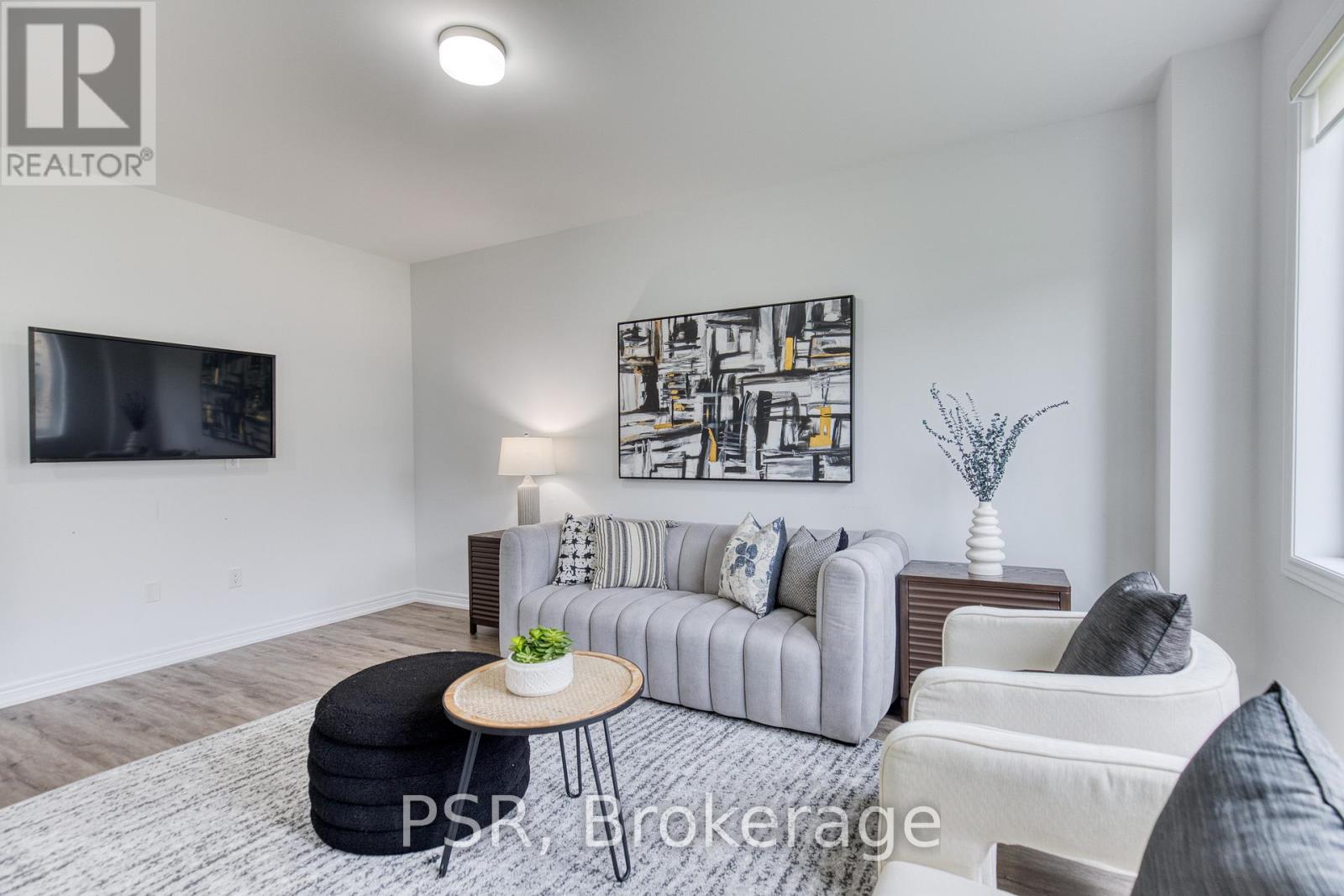 275 REA DRIVE - 8