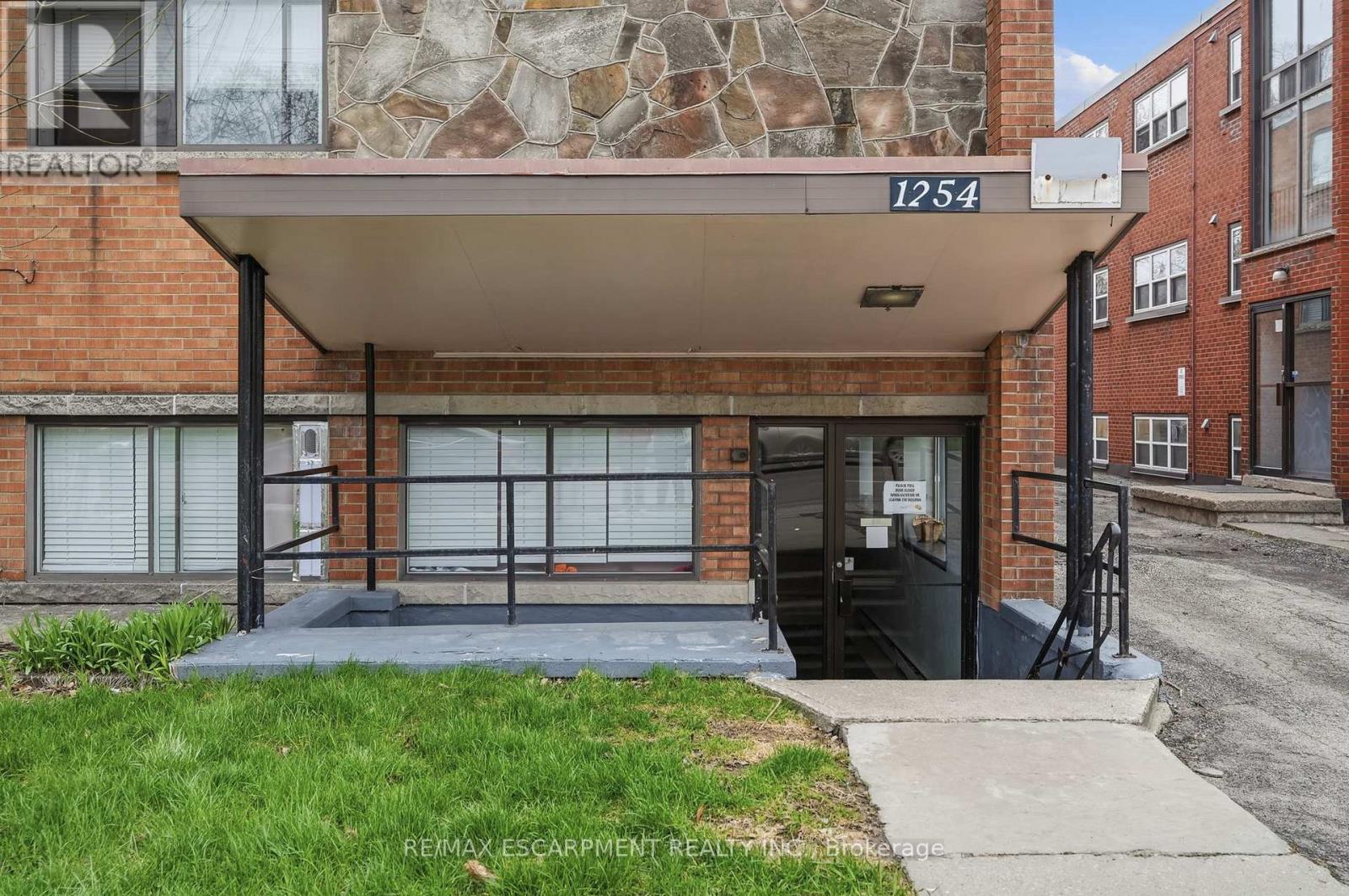 1254 FENNELL AVENUE E - 4