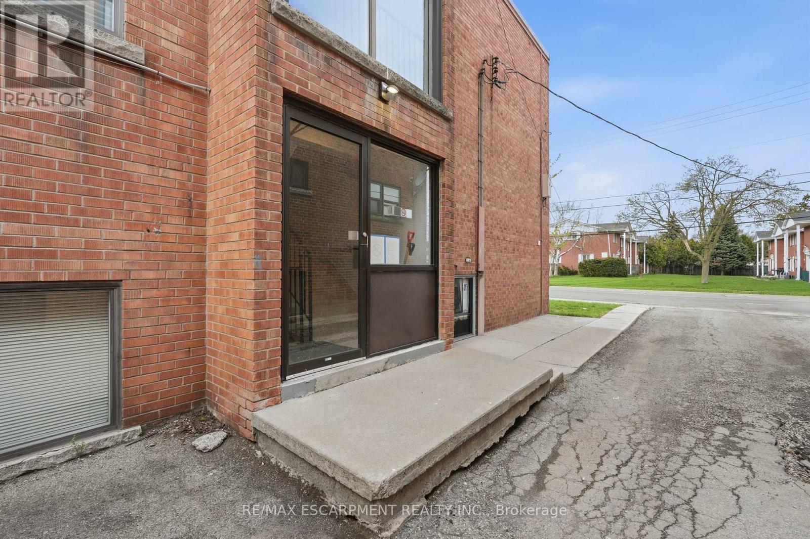 1254 FENNELL AVENUE E - 42