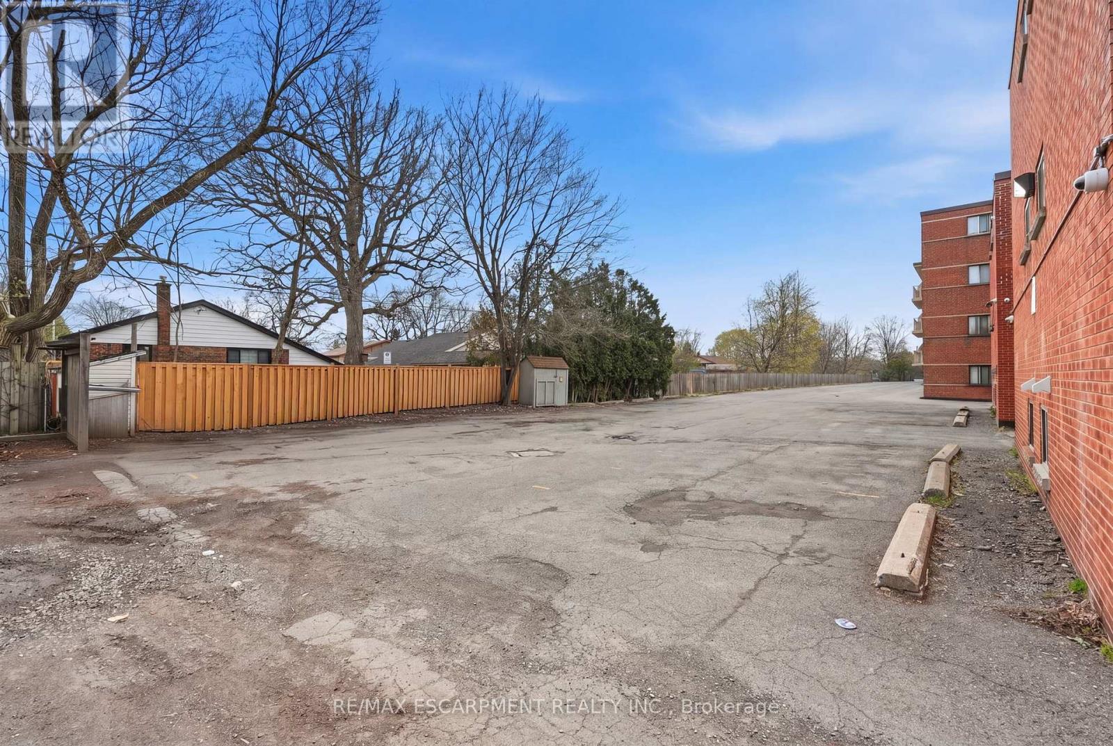 1254 FENNELL AVENUE E - 43