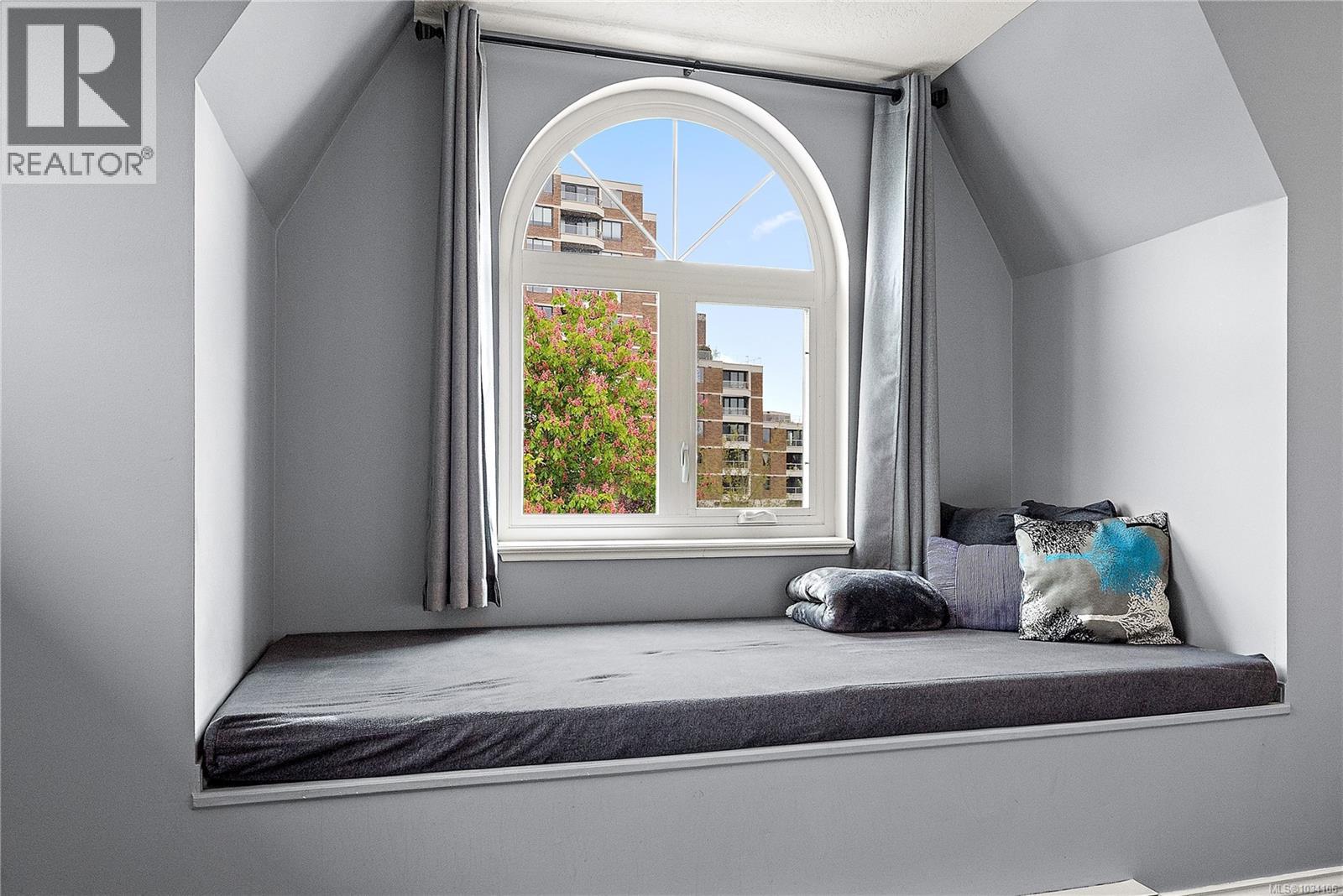 207 Quebec St - 32