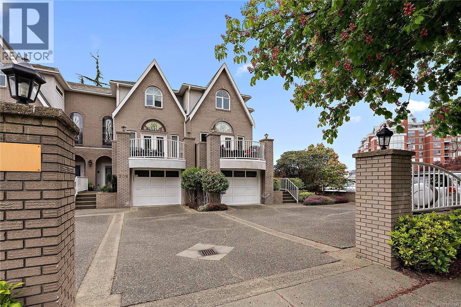 207 Quebec St - 7