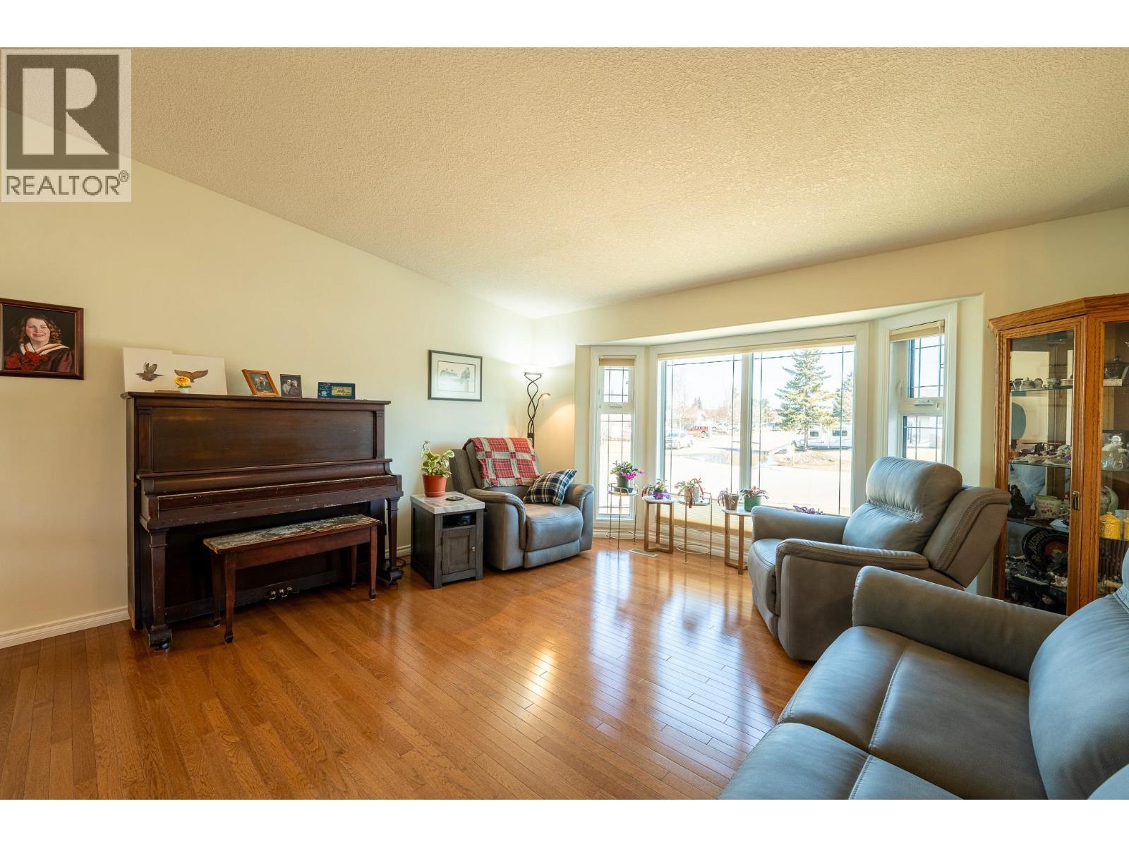 11316 106 STREET - 4