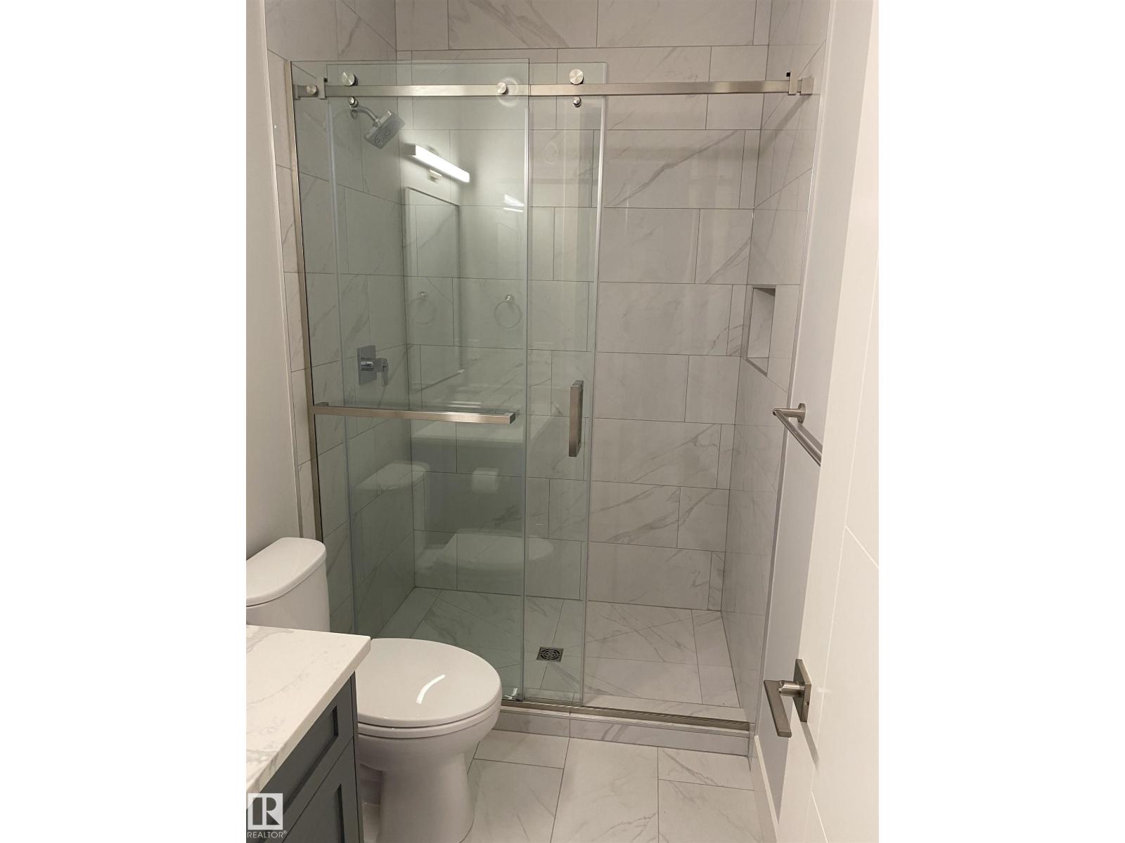 9515 75 AV NW, Edmonton