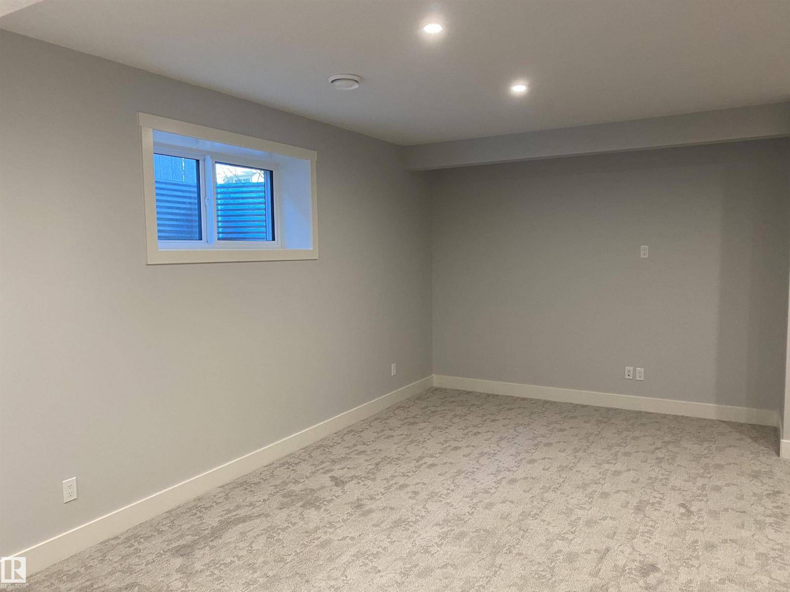 9515 75 AV NW, Edmonton